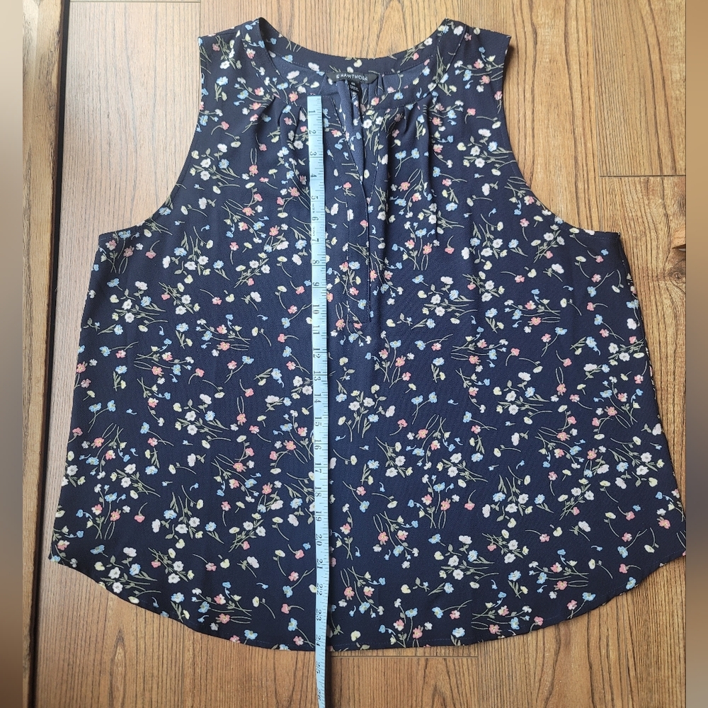 41 Hawthorn Dark XXL Blue Floral Sleeveless Blouse - Picture 4 of 7